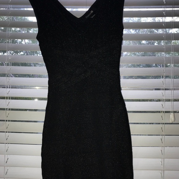 Dress - Picture 1 of 4